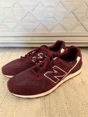 Balance 696 Women’s Size 9.5 Burgundy Suede Mesh Sneakers Retro